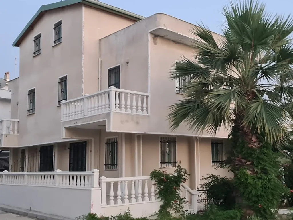 Genç Kuşadalılar Sitesi — Davutlar Kuşadası - Aydın